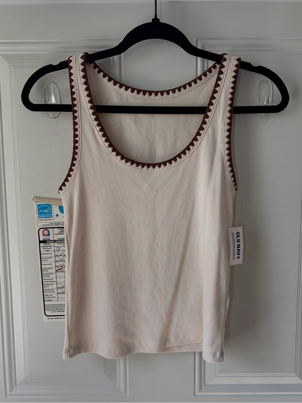 Old Navy Scalloped Rib-Knit Tank Top 🍦